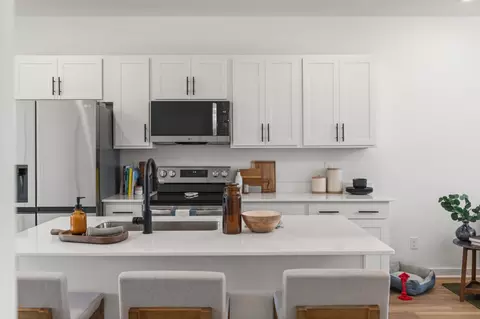 1108 Marlowe Lndg, Nashville, TN 37207
