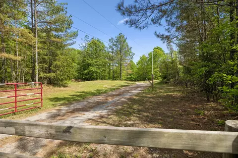 2901 Campground Hollow Rd, Nunnelly, TN 37137