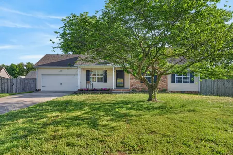327 White Birch Ct, Clarksville, TN 37042