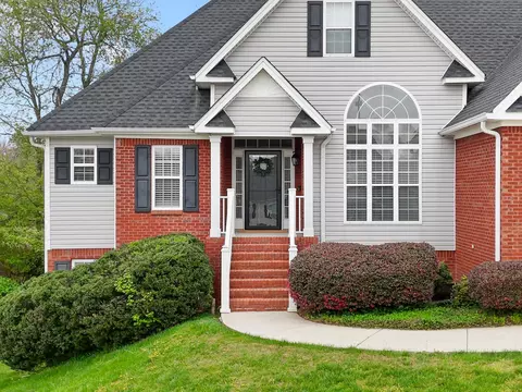 7821 Slatermill Dr, Ooltewah, TN 37363