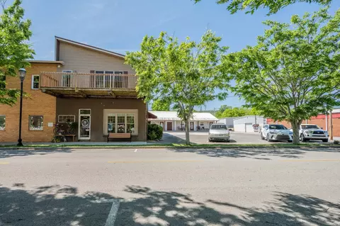 3251 Main St, Pikeville, TN 37367