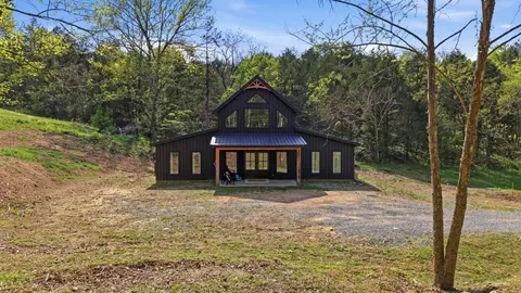 318 Robinson Rd, Frankewing, TN 38459