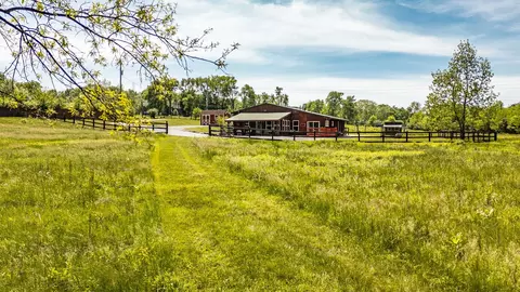 208 Harris Ln, Gallatin, TN 37066