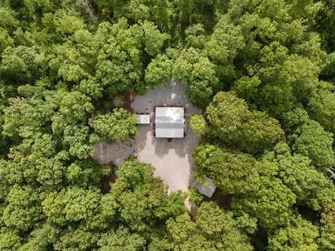 6095 Old Highway 13, Hurricane Mills, TN 37078