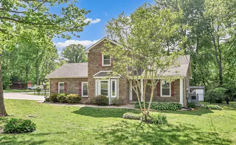 2803 Prince Dr, Clarksville, TN 37043