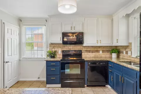 4808 Overcrest Dr, Nashville, TN 37211