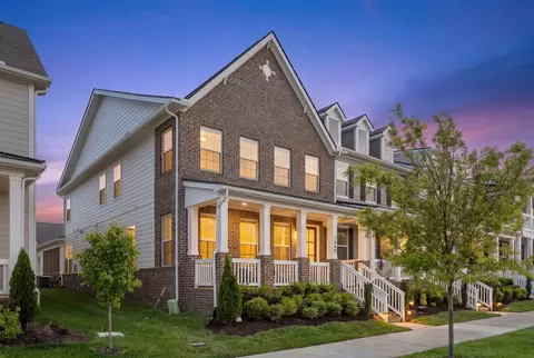 1043 Braidwood Ln, Franklin, TN 37064