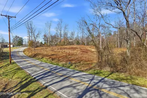 3110 Miser School Rd, Friendsville, TN 37737