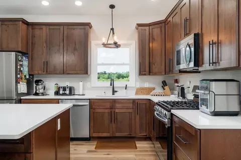 Kitchen - 5931 Buffalo Valley Rd, Baxter, TN 38544 photo 4 of 8