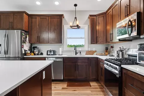 Kitchen - 5931 Buffalo Valley Rd, Baxter, TN 38544 photo 6 of 8
