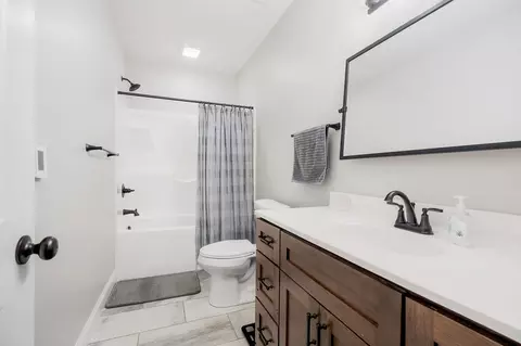 Bath - 5931 Buffalo Valley Rd, Baxter, TN 38544 photo 6 of 6