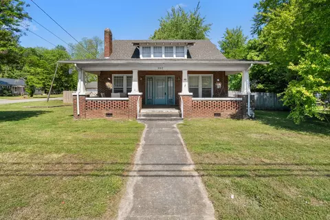 302 W Main St, Decherd, TN 37324