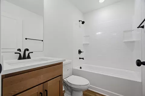 Bath - 402 Marcella Ct, Dickson, TN 37055 photo 1 of 3