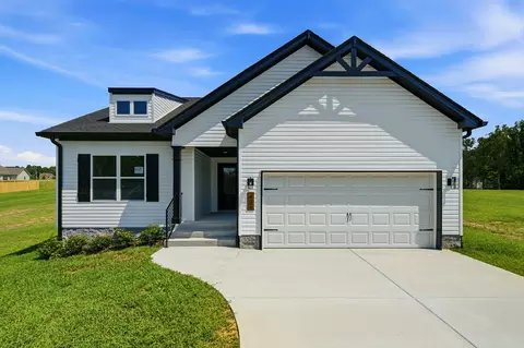 Exterior - 402 Marcella Ct, Dickson, TN 37055 photo 8 of 15