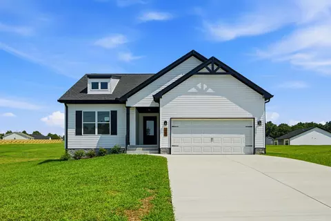 Exterior - 402 Marcella Ct, Dickson, TN 37055 photo 6 of 15