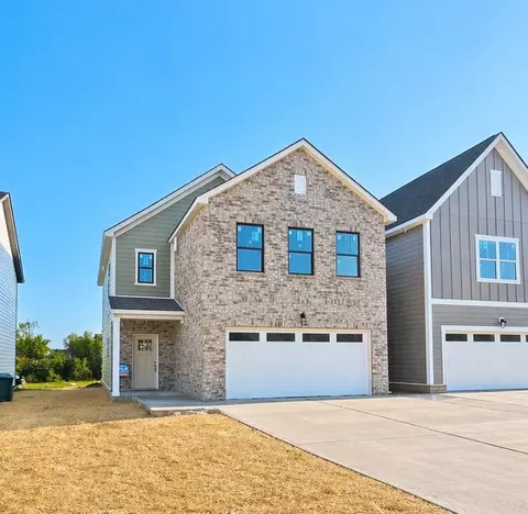 555 Twyla Dr #33A, Lebanon, TN 37087