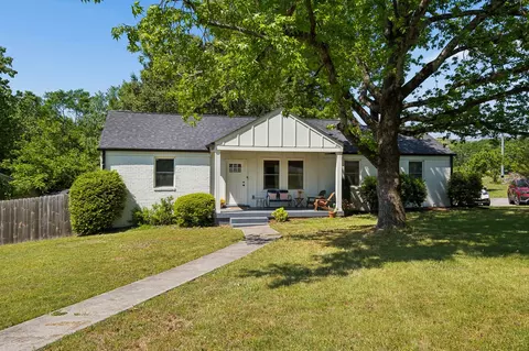 4311 Saunders Ave, Nashville, TN 37216