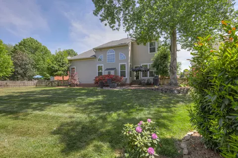 Exterior - 325 Devonshire Dr, Franklin, TN 37064 photo 7 of 14