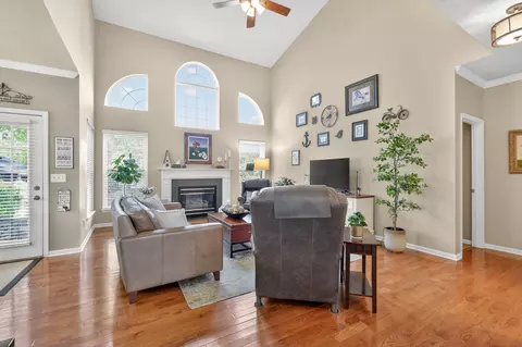 Other - 325 Devonshire Dr, Franklin, TN 37064 photo 2 of 9
