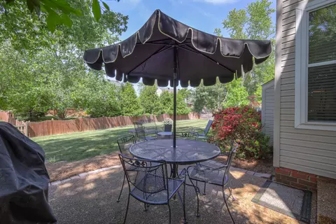 Exterior - 325 Devonshire Dr, Franklin, TN 37064 photo 4 of 14
