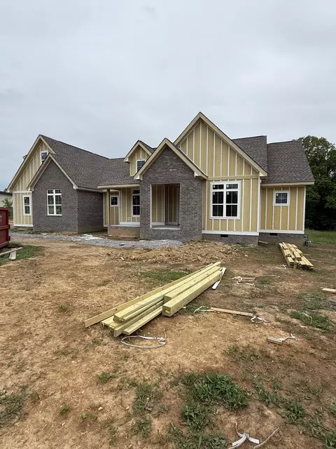 8680 Middle Lick Creek Rd, Lyles, TN 37098