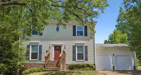 521 Fairhaven Ct, Nashville, TN 37211