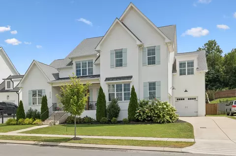 2224 Brakeman Ln, Thompsons Station, TN 37179