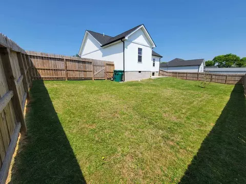 Exterior - 62 Modena Pl, Decherd, TN 37324 photo 8 of 9