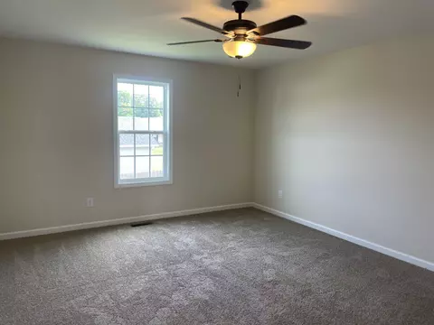 Bedroom - 62 Modena Pl, Decherd, TN 37324 photo 1 of 4