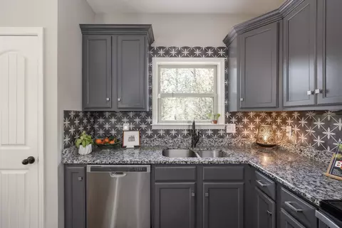 Kitchen - 7113 Rusty Dr, Fairview, TN 37062 photo 6 of 6