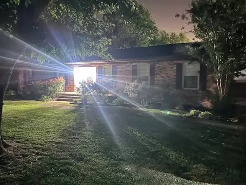 5 Hilltop Rd, Fayetteville, TN 37334