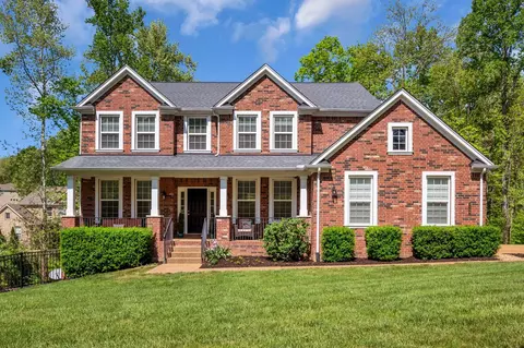 7140 Triple Crown Ln, Fairview, TN 37062