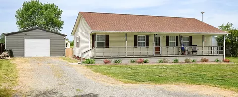 211 Boyd Rd, Benton, TN 37307