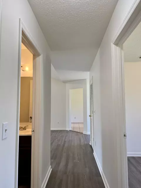 Entry Way - 7548 Chadwick Dr, Murfreesboro, TN 37129 photo 1 of 2