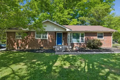 201 Pleasant Hill Dr, Springfield, TN 37172