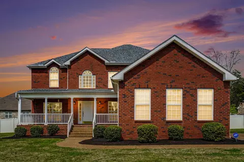 107 Seven Springs Dr, Mount Juliet, TN 37122