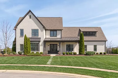 6838 Chatterton Dr, College Grove, TN 37046