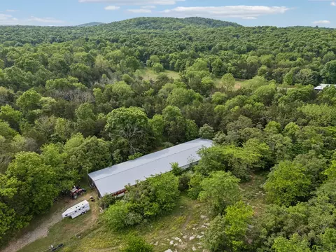 8558 Taliaferro Rd, Eagleville, TN 37060 photo 5