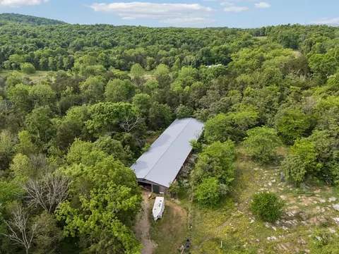 8558 Taliaferro Rd, Eagleville, TN 37060 photo 4