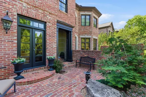 135 Woodmont Blvd # B, Nashville, TN 37205