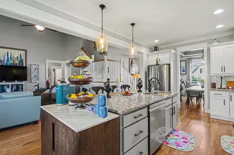 2618 Ritz Ln, Murfreesboro, TN 37130