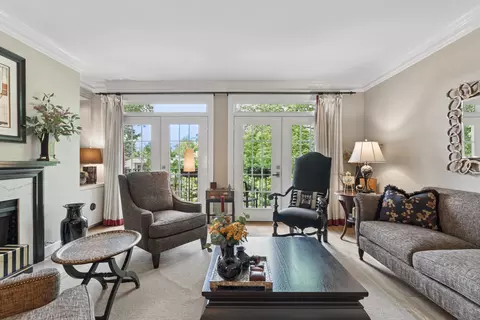 3737 W End Ave #205, Nashville, TN 37205