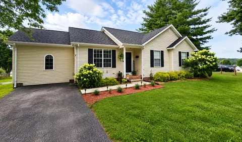 73 Three Point Cir, Mcminnville, TN 37110