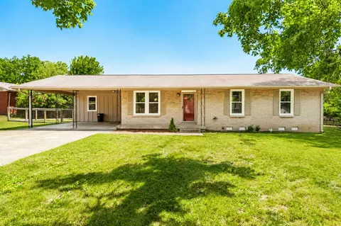 100 Hull Ln, Hendersonville, TN 37075