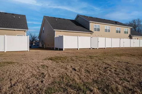 Exterior - 3448 Risen Star Dr, Murfreesboro, TN 37128 photo 4 of 5