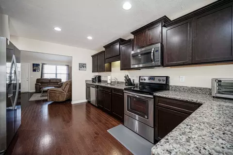 Kitchen - 3448 Risen Star Dr, Murfreesboro, TN 37128 photo 2 of 2