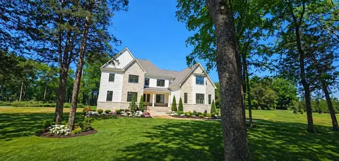 3390 Mealer Rd, Chapel Hill, TN 37034