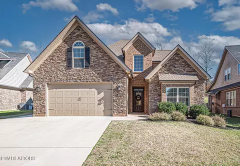 1634 Sugarfield Ln, Knoxville, TN 37932