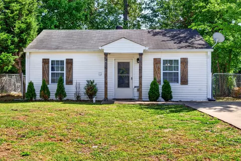 236 Burch Rd, Clarksville, TN 37042