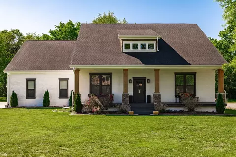 521 Redstone Dr, Gallatin, TN 37066